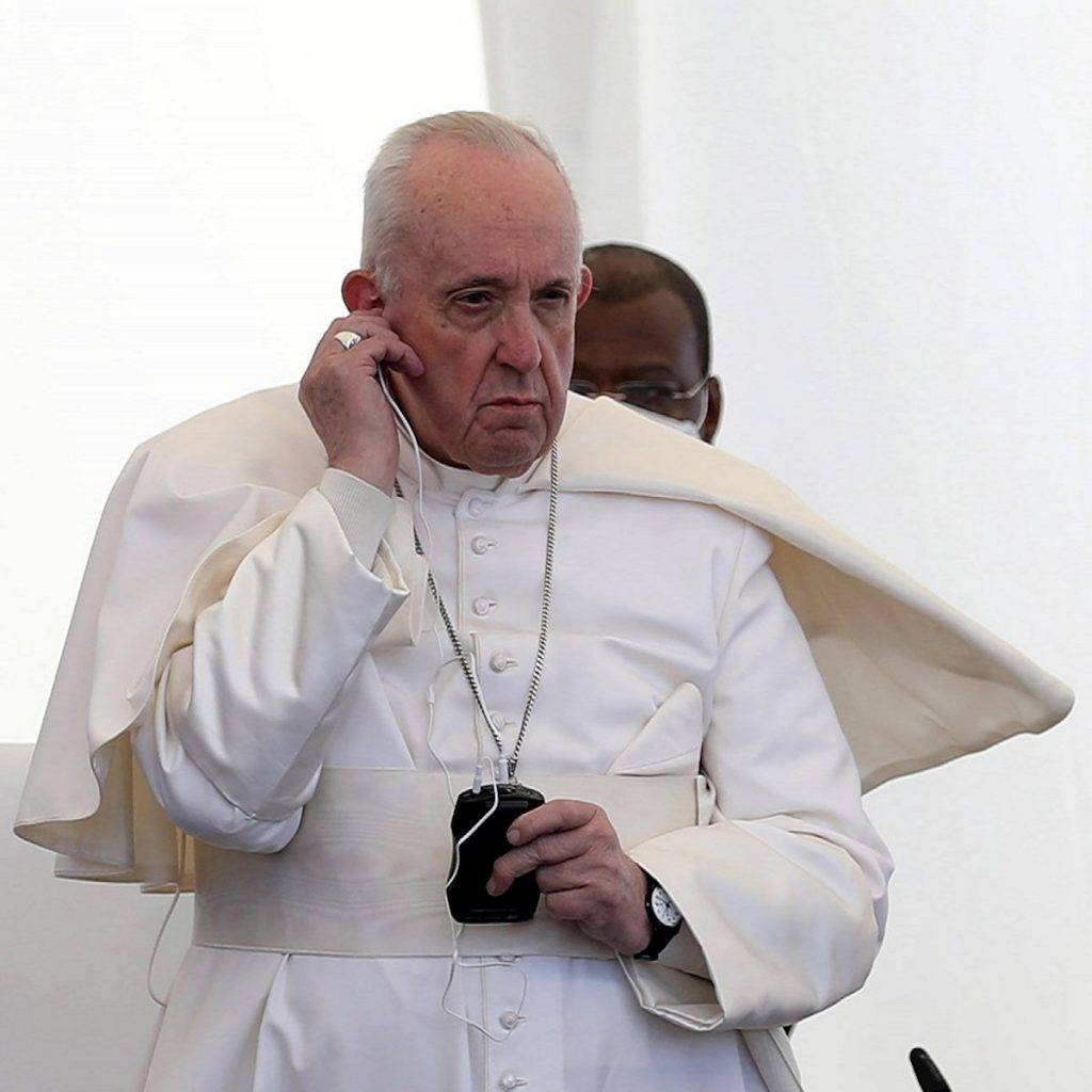 El papa: «No se puede callar cuando el terrorismo abusa de la religión»