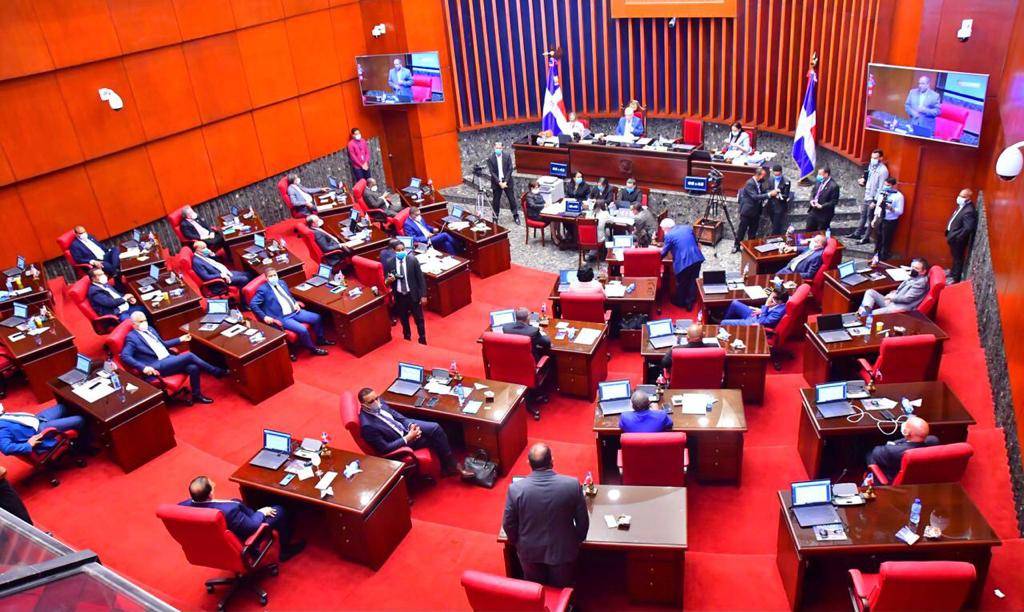 Senado declara de urgencia y aprueba proyecto de ley transformación del Bandex