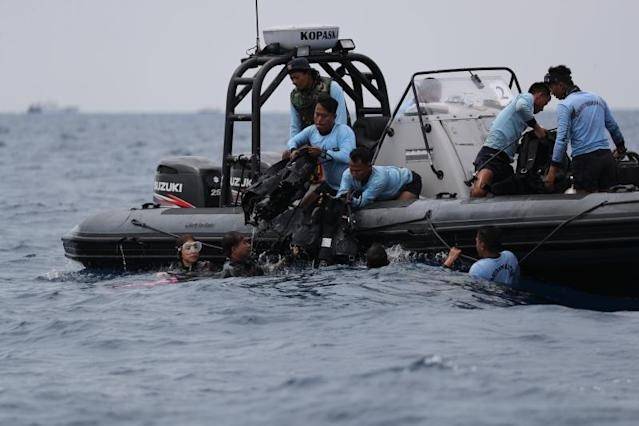 Indonesia busca un submarino desaparecido con 53 tripulantes a bordo