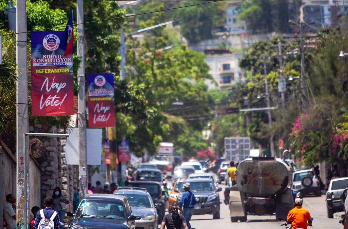 Moise avanza sin apoyo hacia  organización referéndum Haití