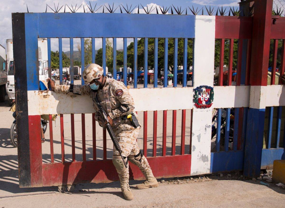 República Dominicana cierra su frontera con Haití tras asesinato de Jovenel Moise y su esposa