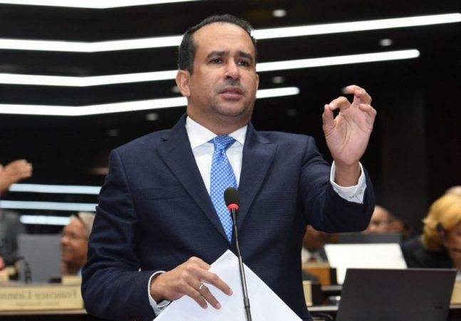 Diputado Víctor Suárez se refiere al término "ratas" usado por el expresidente Danilo Medina. 