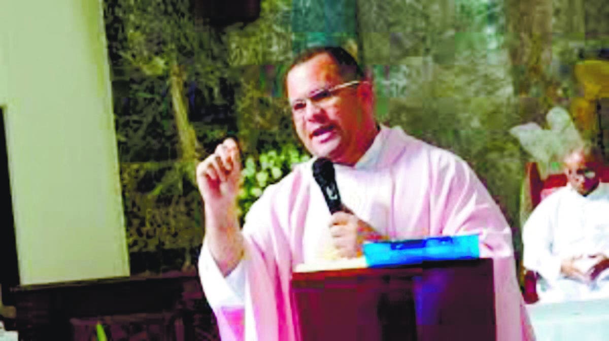 Fray denuncia  los funcionarios del PRM abandonaron iglesia