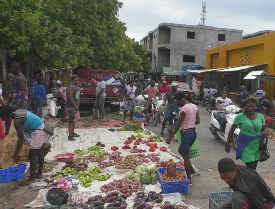 Cierre frontera desespera a los haitianos por falta alimentos