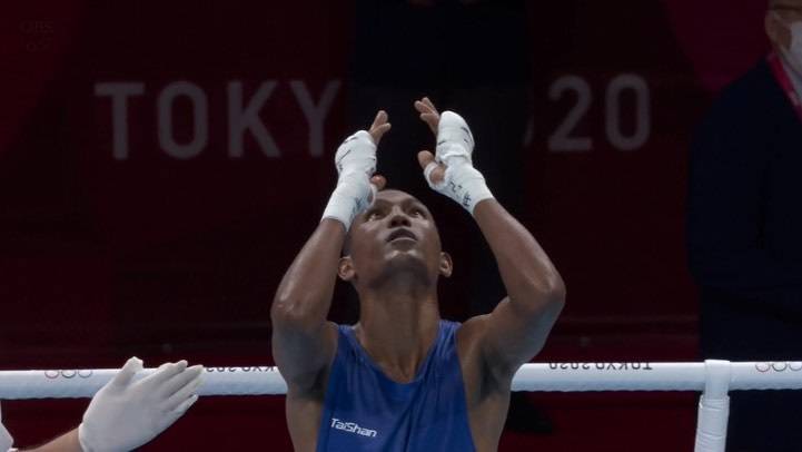 El dominicano De la Cruz y el argentino Cuello avanzan en el boxeo olímpico