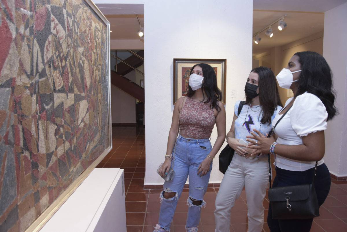 Clausuran exposición de Giudicelli con propuesta de experto para restaurar murales del artista