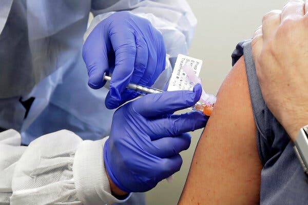 Hospitales de EE.UU despiden empleados por no vacunarse contra el COVID-19