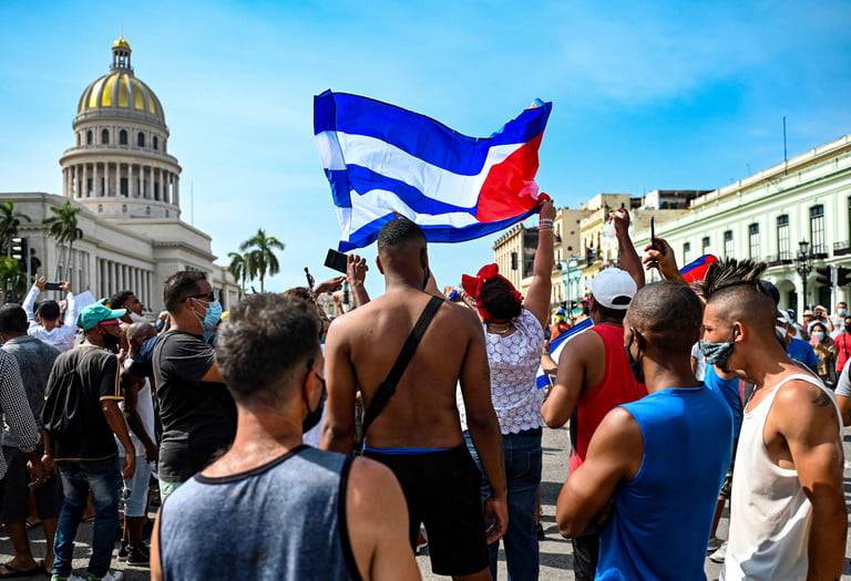Protestas en Cuba: condenan a una adolescente de 17 años a 8 meses de prisión por las manifestaciones en la isla