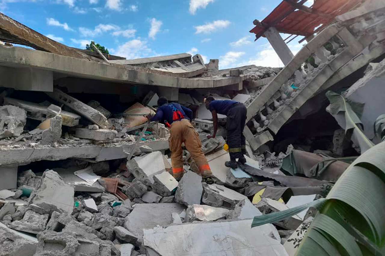 Sube a 2,248 el número de muertos por el terremoto en Haití