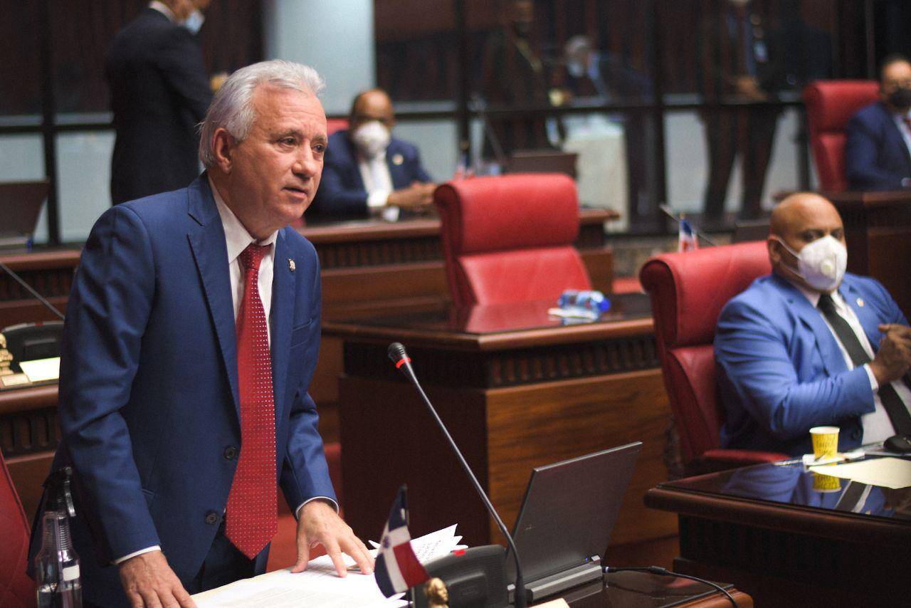 Antonio Taveras: Comisión senatorial no discutió proyecto Código Penal, solo leyó
