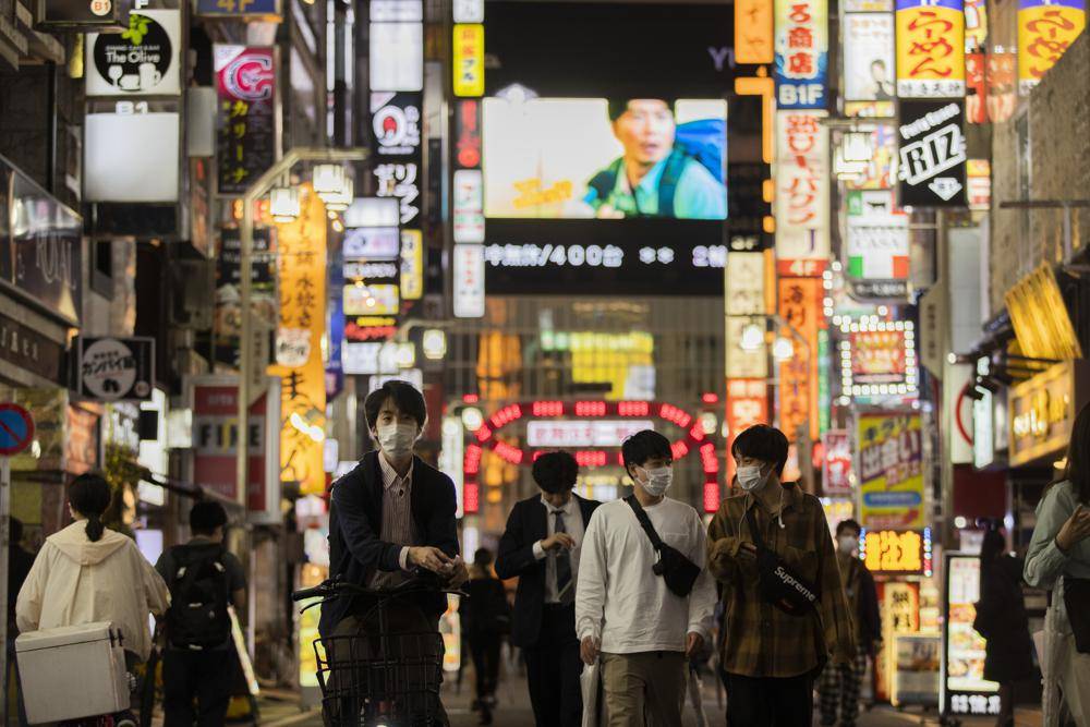 Un éxito repentino contra el virus desconcierta a Japón