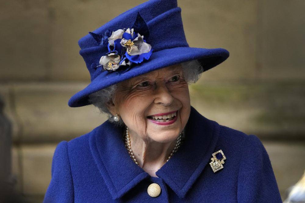 No gracias: reina Isabel rechaza título de “Vieja del año”