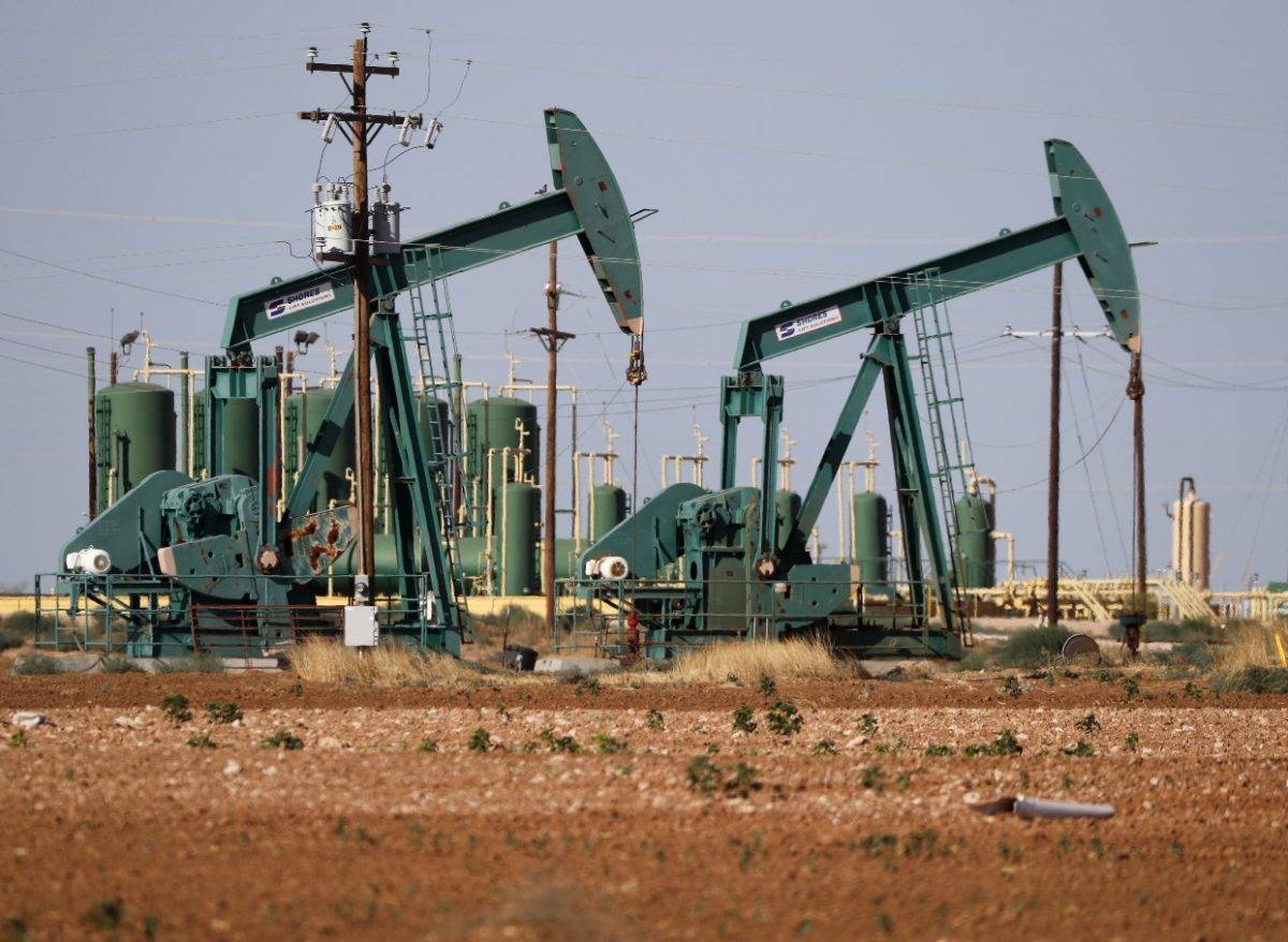 Petróleo de Texas abre con una bajada del 1,30 %, hasta 79,74 dólares