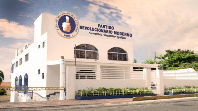 Casa Nacional del Partido Revolucionario Moderno (PRM) en la César Nicolás Penson.
