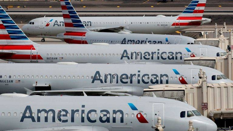 American Airlines cancela más de 1.600 vuelos