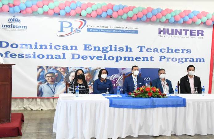 Certifican 300 docentes de inglés impartirán clases en escuelas públicas