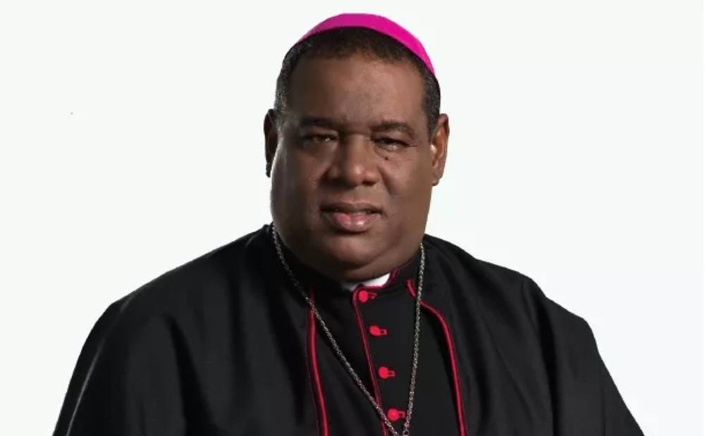 Obispo Castro Marte: “Impuestos progresivos siempre han lesionado a la clase media”