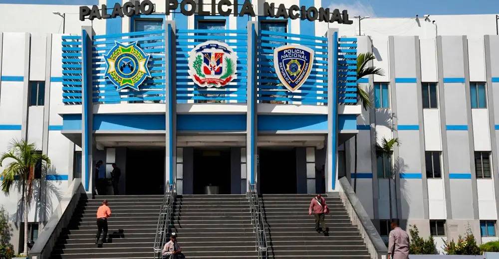 Con drogas y armas ilegales, Policía Nacional apresa 2 hombres en Moca