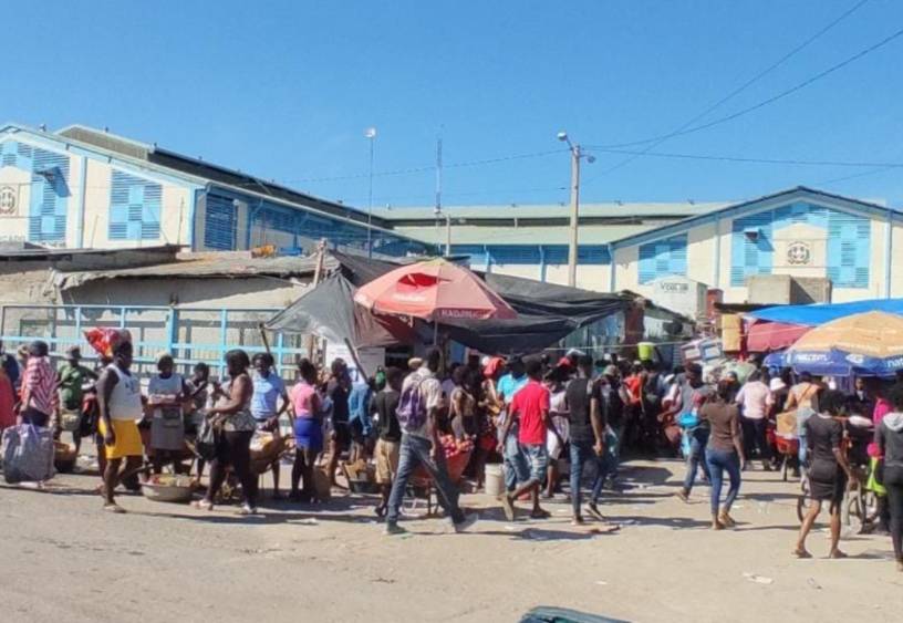Mercado binacional en frontera con Haití se redujo en más del 50%