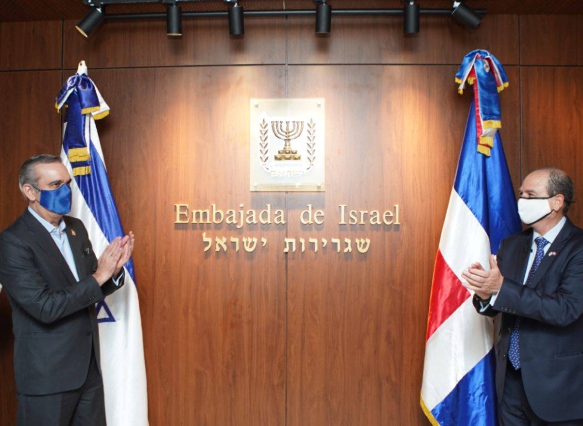 Israel estrena nueva sede diplomática en el país