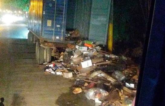 Empresa pagará 1 millón de pesos por tirar basura en calles de SDE