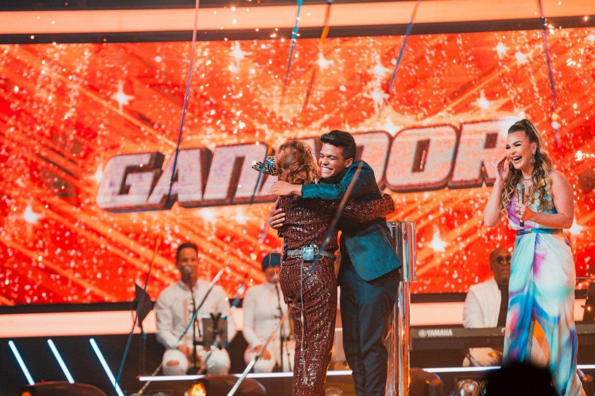 Yohan Amparo gana primera temporada de The Voice Dominicana