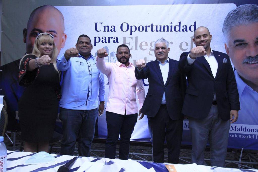 Miguel Vargas deja estructurado Sector Externo del PRD en Santiago