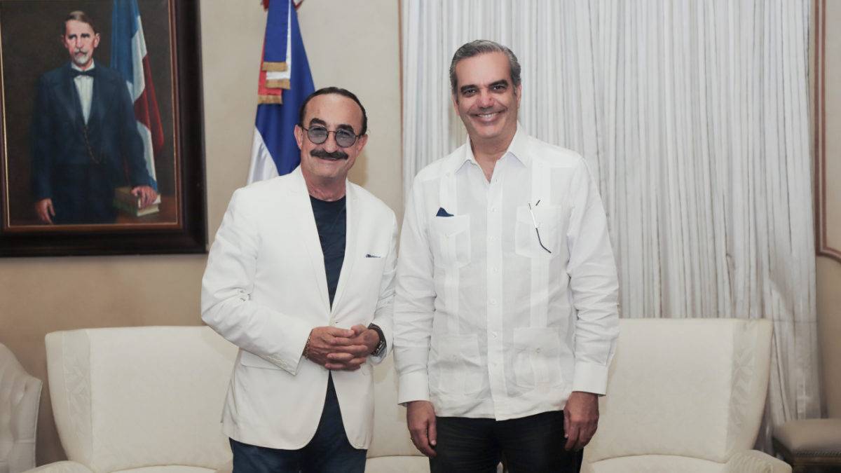 Abinader recibe a Raúl Di Blasio en el Palacio Nacional