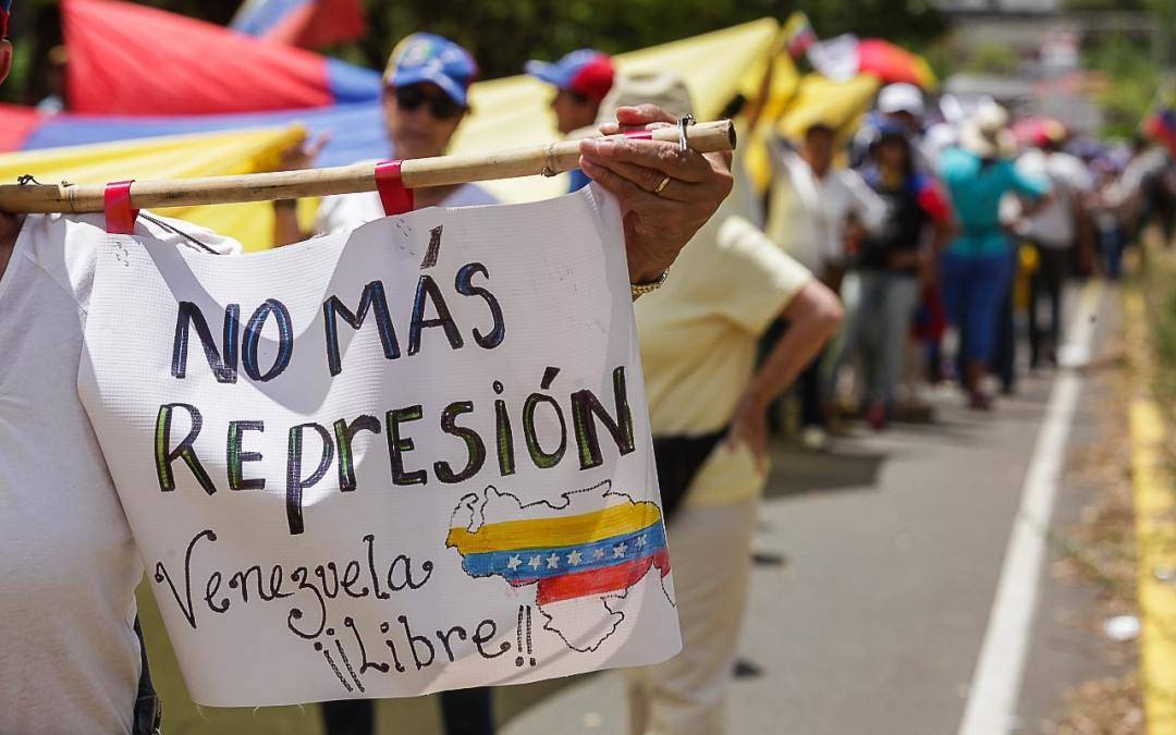 Más de 70 «ataques» a defensores de DDHH en Venezuela en octubre, según ONG
