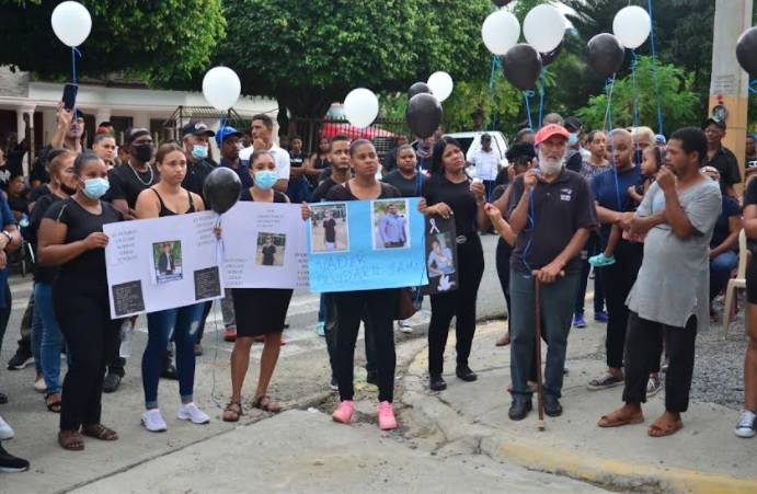 Organizaciones reclaman justicia por asesinato Vander Luis De la Cruz