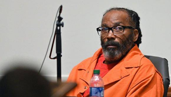 Liberan a preso condenado por error en EEUU tras 43 años encarcelado