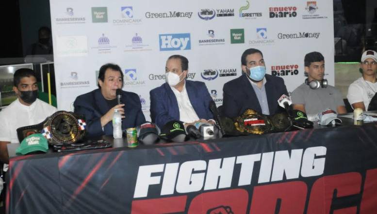 Consagrados peleadores disputarán tres títulos en cartelera internacional de MMA