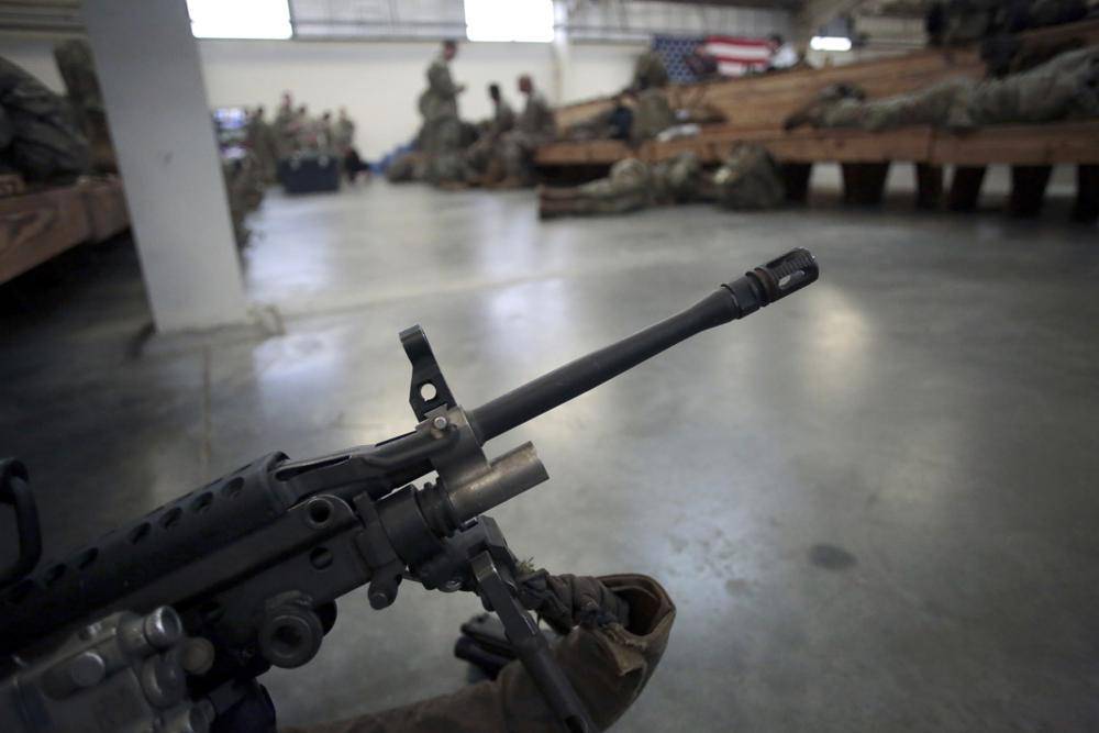 Investigación revela militares planean el robo y venta de armamento en EEUU
