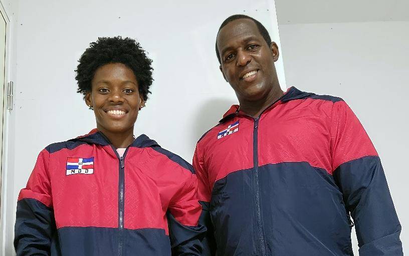 Medallista olímpica Marileidy Paulino pide ayuda para su entrenador