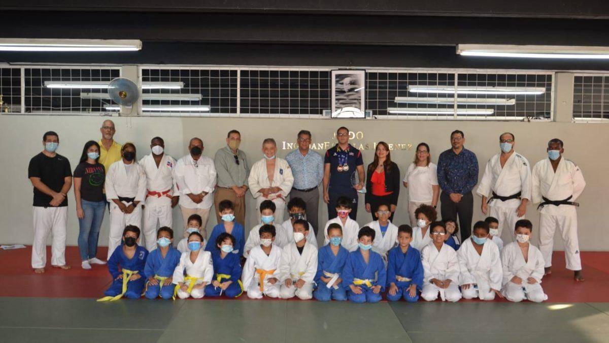 Club Naco reconoce a sus judocas medallistas en los Juegos Panam