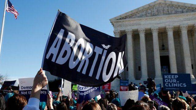 EEUU: Jueces indican que aprobarán límites al aborto
