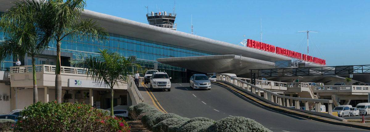 Aumenta flujo de viajeros por el Aeropuerto Internacional Las Américas