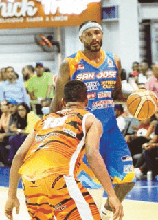 Club San José gana en basket de Higüey