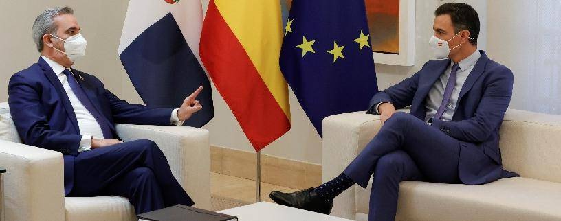 Presidente Abinader y Pedro Sánchez a favor valores democráticos
