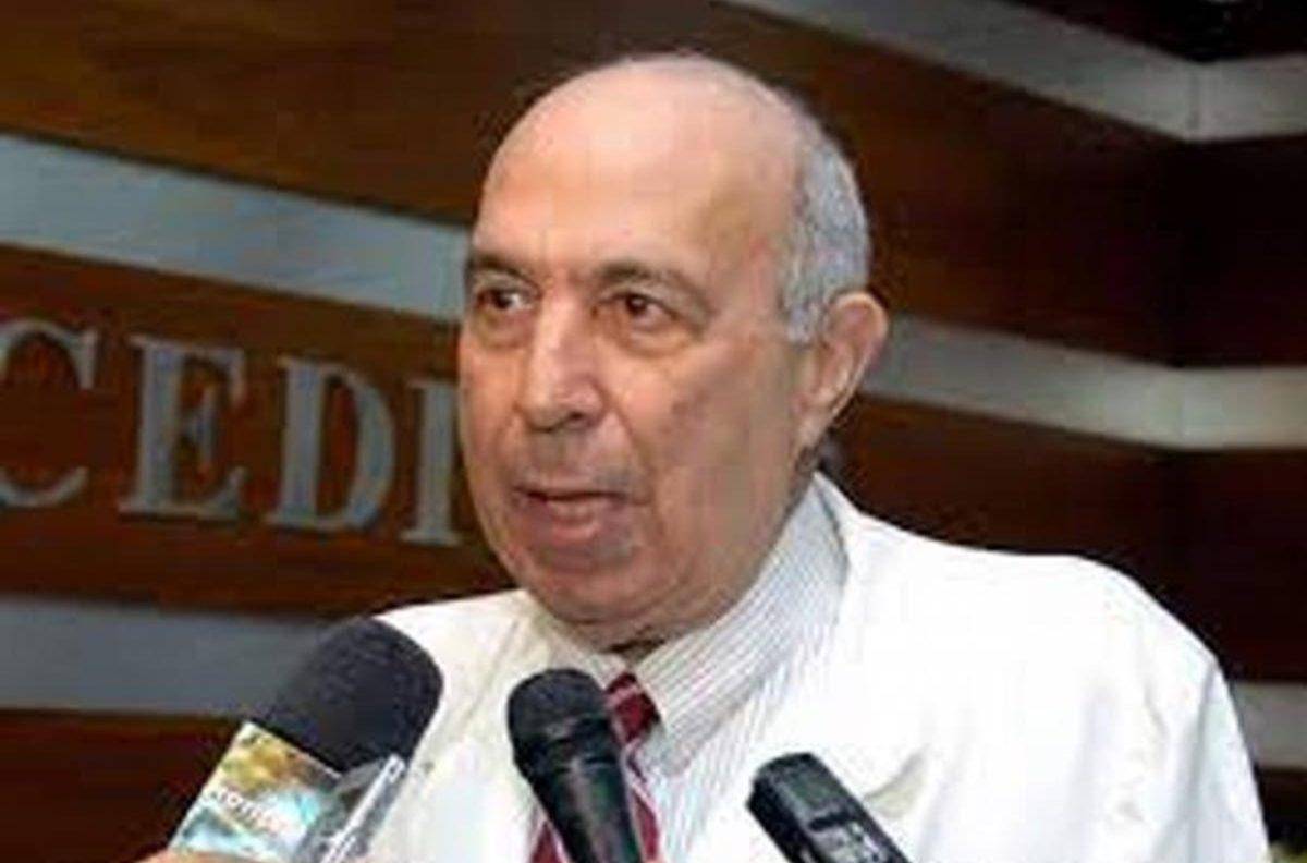 Muestran pesar por muerte del doctor Eduardo Yermenos