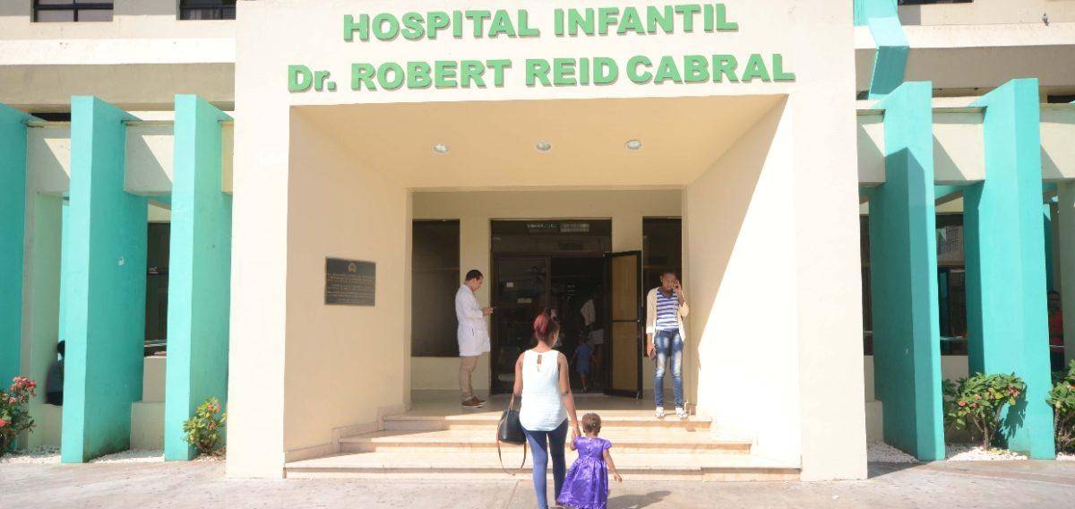 Niños: Hospital Robert Reid Cabral tiene 21 internos con dengue y covid