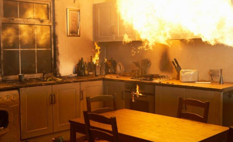 La Zurza: mujer de 54 años y nieto de 1 mueren calcinados por fuego en su casa