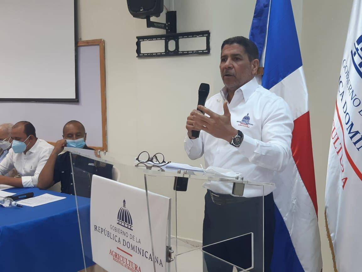 Inician consultas para ejecución de plan desarrollo económico en San Juan