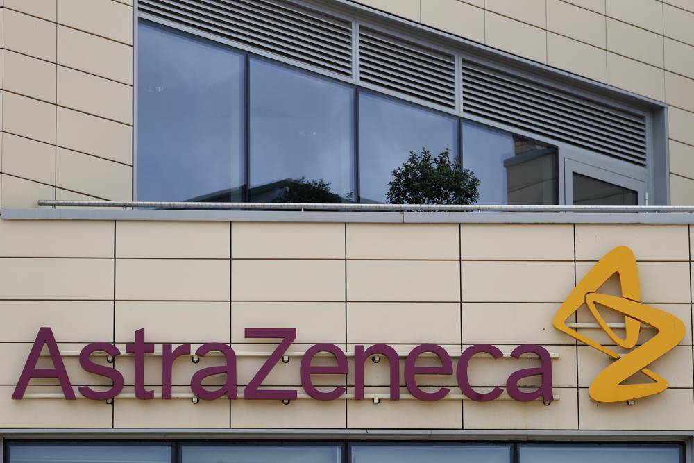 AstraZeneca recauda 4.000 millones con vacunas, suben ingresos