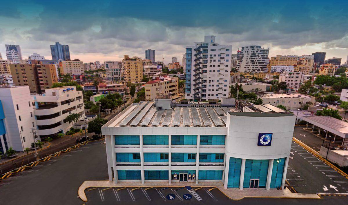 Banco Popular Dominicano reconoce gerentes del 2021