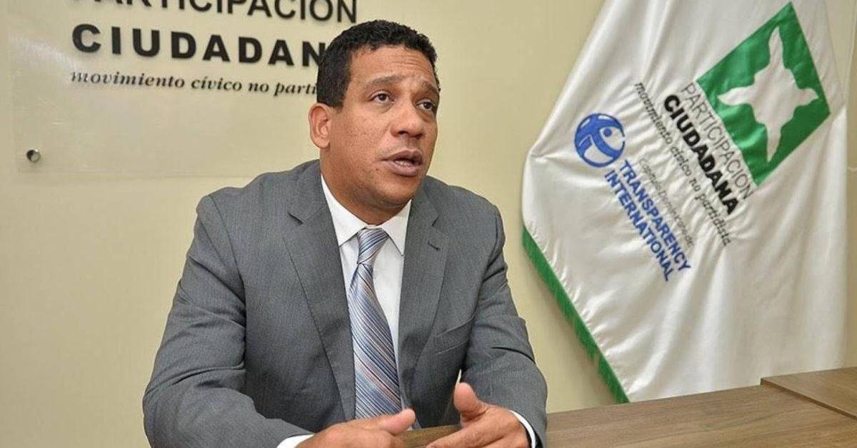 Carlos Pimentel asegura en INABIE se encontró “un desorden organizado”