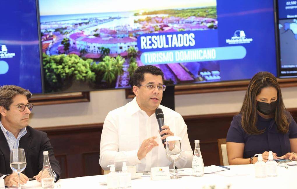 Solo en enero República Dominicana recibió 530,956 turistas, dice Collado