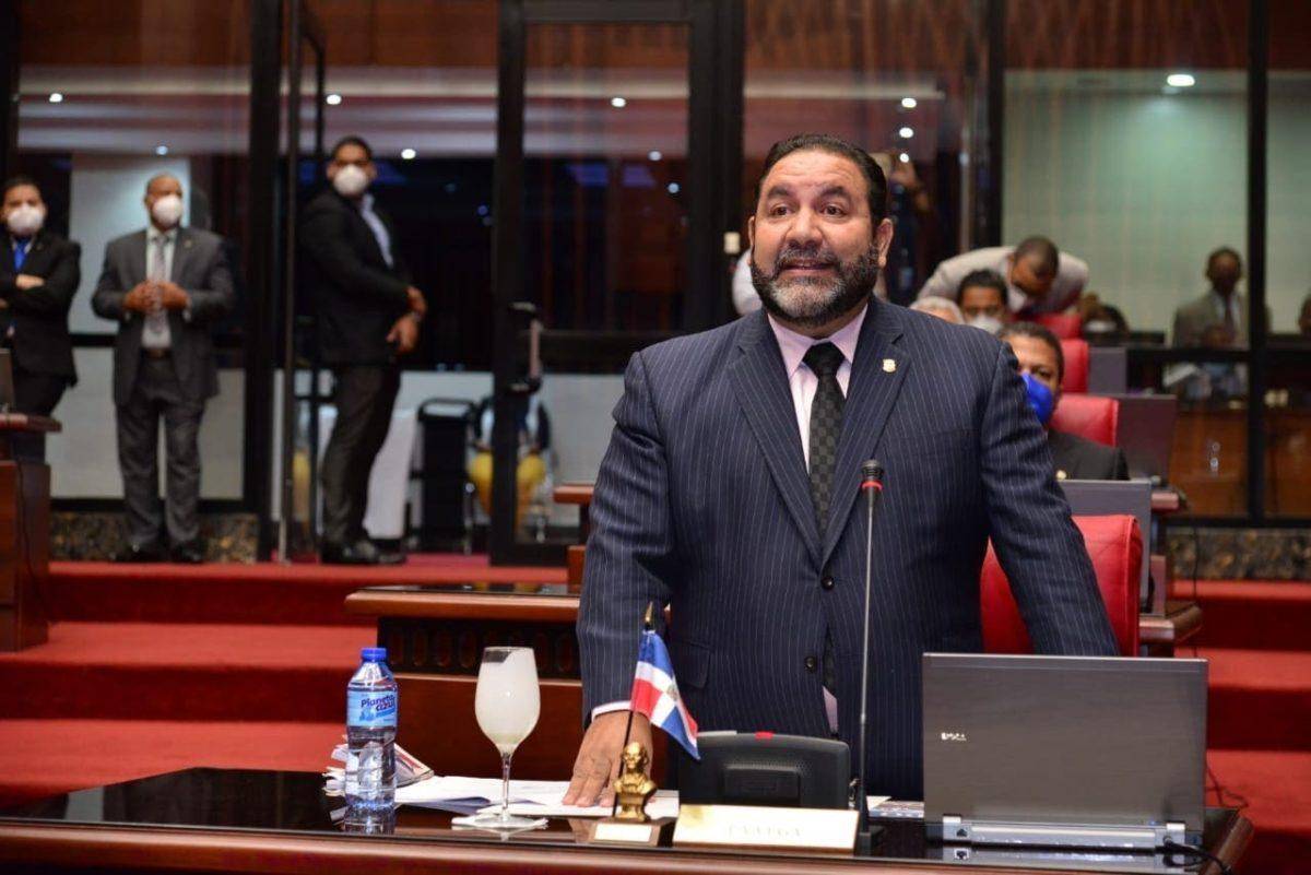 Genao apoya propuesta de alcalde de La Vega de unificar elecciones municipales
