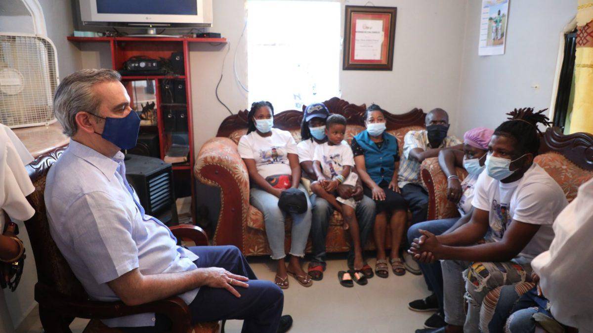 Presidente Abinader se solidariza con familia de niños fallecidos en SPM