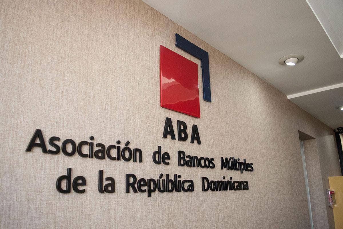 ABA reafirma compromiso de la banca múltiple con la transparencia